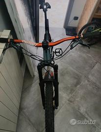 Mountain-bike All Mountain AM100S