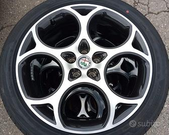 Cerchi in lega 19" originali Alfa TONALE con gomm
