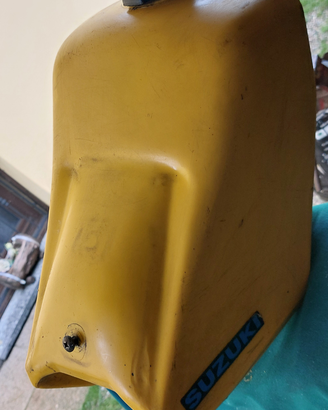 Serbatoio suzuky rm 250/ 84/85