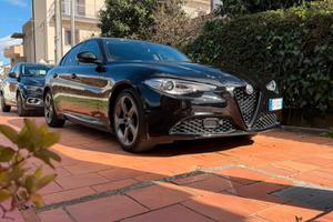 ALFA ROMEO GIULIA 190 cv garanzia alfa 12/26 nuova