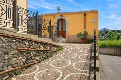 CASA SEMINDIPENDENTE A SAN FILIPPO DEL MELA