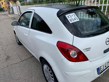 opel corsa. van furgone motore nuovo