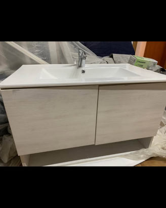Mobile bagno  con lavandino