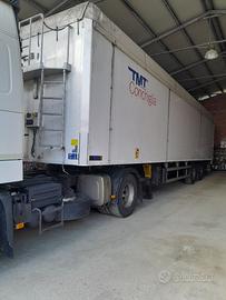 Semirimorchio  TMT per trasporto sfusi solidi