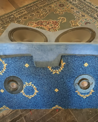 Impianto audio per auto