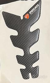 Adesivo per serbatoio