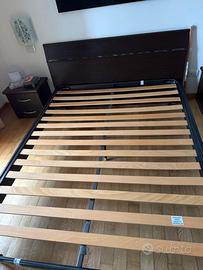 Letto con rete con doghe in legno 160x190