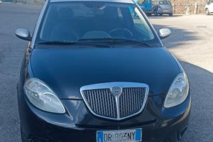 lancia y 1,2 8 valvole  Moda Milano 