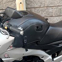 Copriserbatoio +borsa Suzuki gsr 600
