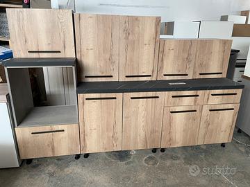 Cucina componibile da 240cm