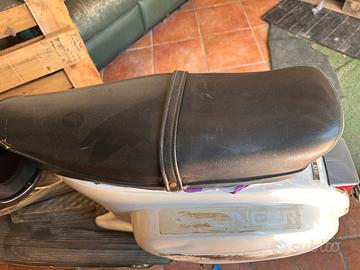 Sella vespa 50 special
