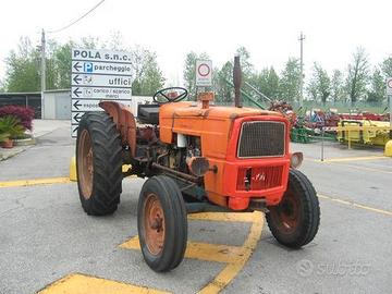 Trattore agricolo fiat mod. om 615 2rm