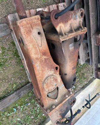 martelli da 300 kg per terna o escavatori