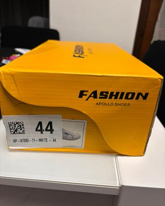 Scarpa sneaker sportiva elegante