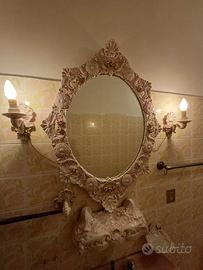 Set bagno vintage in ceramica con lampadario