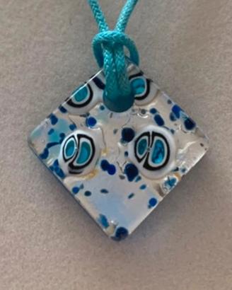 Collana con ciondolo in vetro di Murano