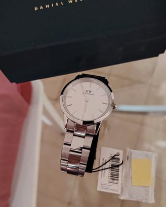 Orologio Daniel Wellington nuovo mai usato