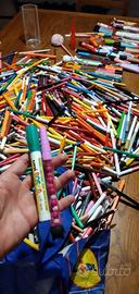 6 kg pennarelli di marca,penne,evidenziatori, ecc