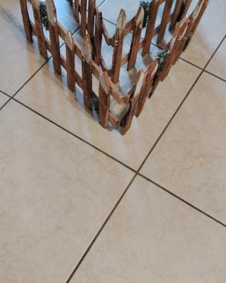 recinto in legno per decorare albero di Natale