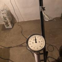 Bilancia pesapersone + asta misurazione altezza
