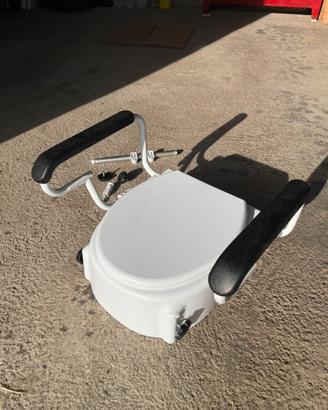 Rialzo wc per anziani