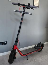 NINEBOT SEGWAY Monopattino Elettrico pieghevole