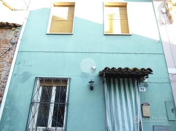 CASA SEMINDIPENDENTE A STRADELLA