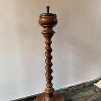 Posacenere a colonna vintage in legno