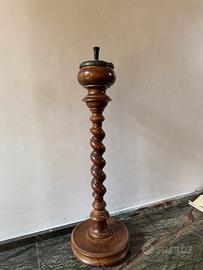 Posacenere a colonna vintage in legno