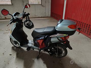 BICI elettrica batteria 1,5kw 48Volt e monopattino