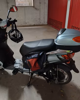 BICI elettrica batteria 1,5kw 48Volt e monopattino