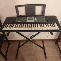 pianola  Yamaha YPT-230