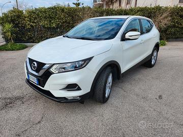 Nissan Qashqai 1.5 dCi Business cambio automatico