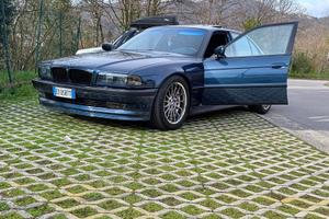 BMW 740i V8 Manuale