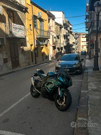 kawasaki ninja zx6r del 2009