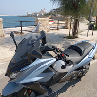 Scooter Kymco Ak 550