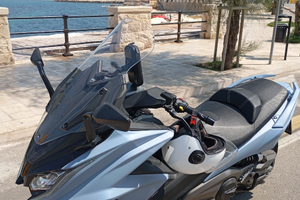 Scooter Kymco Ak 550