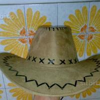 Cappelli in cuoio