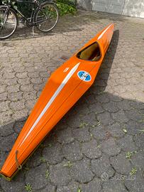 Canoa e pagaia