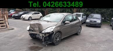 Ricambi usati PEUGEOT 208 1.0 BENZ50KW- NO MOTORE