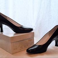 Scarpe nere in pelle