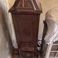 Stufa a legna in ghisa