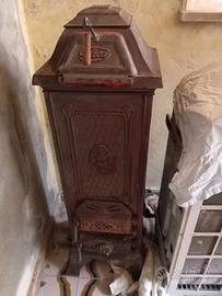 Stufa a legna in ghisa