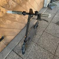 Monopattino elettrico Xiaomi Mi Scooter Essential