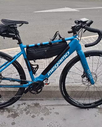 Megamo Kansas Apex - E-Gravel / Gravel Elettrica -
