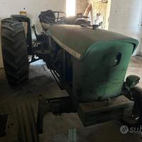 John Deere 2130