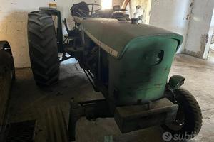 John Deere 2130