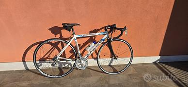 Bici da corsa-tenuta maniacalmente!!