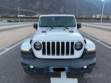 Jeep Wrangler JLU