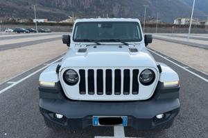 Jeep Wrangler JLU